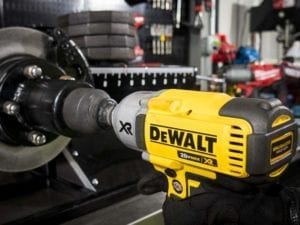 DeWALT DCF899 Power Test