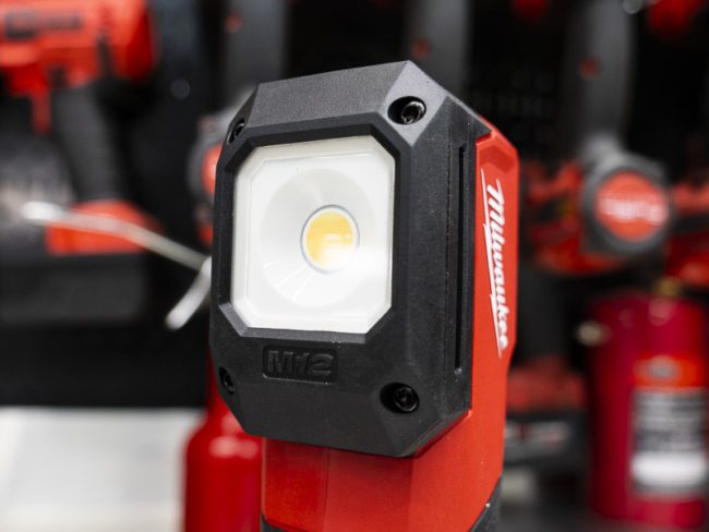 Milwaukee M12 Paint and Detailing Light_2