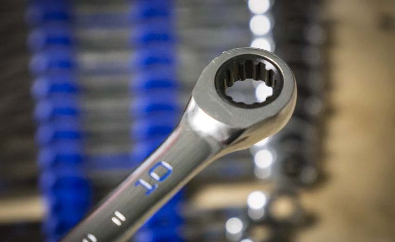 GearWrench ratcheting wrench solo