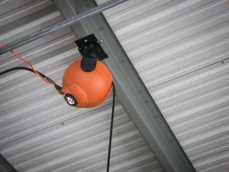 roboreel-air-hose-ceiling-mount